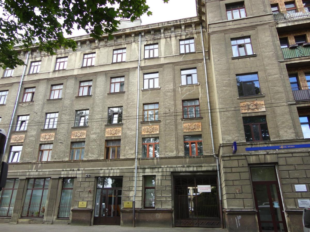 Central Apartment Riepnieku Street Riga Exterior photo